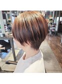 すっきりと軽いヘア