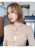 ボブミニウルフ　ホワイトグレージュ　外ハネデジタルパーマ