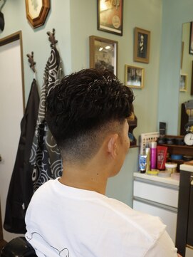 ディーアイジーカットクラブ(DiG CUT CLUB) かき上げパーマ