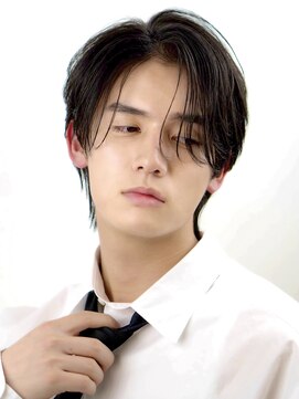 オーシャントーキョーオーバー 渋谷(OCEAN TOKYO OVER) 韓国マッシュセンターパートツーブロックフェザーパーマシャドウ