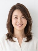 【40代】大人上品な小顔ナチュラルレイヤーミディ/白髪対策