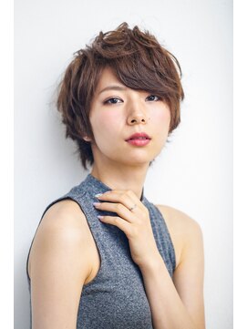 メルクマール(MERKMAL) エレガントなコンパクトショート