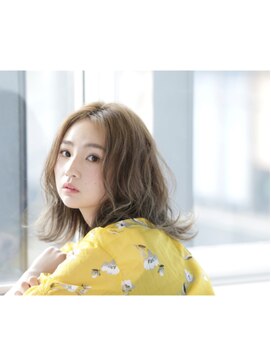 チップタップ 町田店(tip top) 立体感のある外ハネスタイル