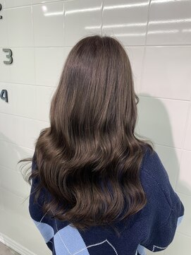 グロウ 渋谷(grow) プルエクステで透明感なグレージュカラー