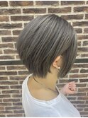 アッシュグレージュ