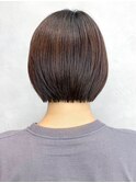 ぱっつんボブ_ハッシュカットフルバングレッドブラウン_ba476391