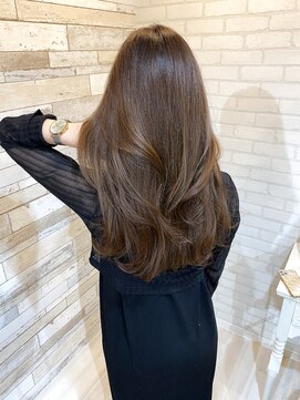マーリャヘアー(mallia hair) レイヤースタイルレイヤーカットロングレイヤー小顔スタイル