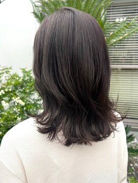 ナカオコアフュール(NAKAO COIFFURE) 黒髪ミディアムレイヤー　外ハネアレンジ　20代　30代