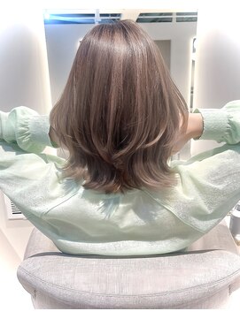 マインバイアフロートギンザ(MYNE by AFLOAT GINZA) レイヤーミディアム／レイヤーボブ／レイヤーカット／ウルフボブ