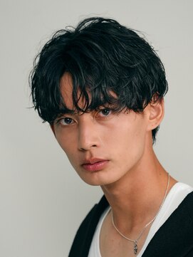 イズバイフィフス(is by fifth) 渋谷マッシュフェザーパーマツイストスパイラルパーマ刈り上げ◎