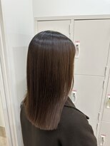 クム 川越(kum)&nbsp;ツヤ髪ストレート