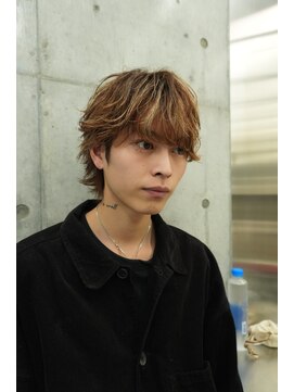 レタッチバイフィフス(RETOUCH by fifth) 原宿フェザーパーマルーズパーマメンズカットセンターパート30代