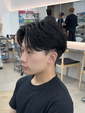 フィフス 栄(fifth) ニュアンスフェザーパーマセンターパートツーブロック名古屋栄