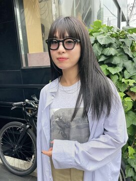 スク(SUKU) セミロング×グレージュカラー