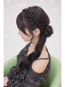 ジャルダンドフルー(Jardin de fleurs) お団子サイドポニーテール