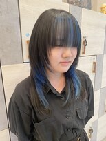 アストレアバイイーリス(ASTRAEA by Iris)&nbsp;福津/インナーブルー×ウルフカット