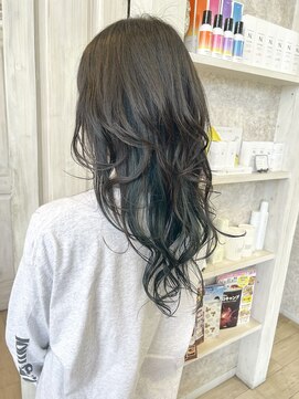 キャアリー(Caary) 福山市Caaryウルフロングレイヤー個性派インナー暗髪ブルージュ