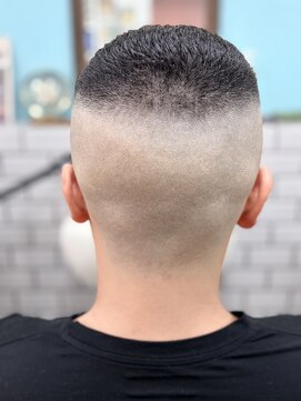 サムズヘア(Sam's hair) メンズカットハイスキンフェードクロップスタイル