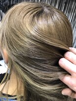 ヘアースタジオ 美髪空館 透明感ハイトーンカラー