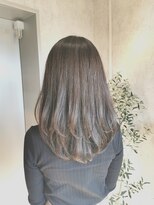 サンズ(SUNS)&nbsp;大人かわいいヘア 背中美人 レイヤースタイル