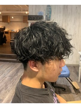 ファニック スタイル ジー(FUNIC style G) ソフトツイスト×ツーブロック　(桜木町・日ノ出町)