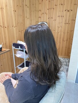 ルシール バイ アリア(Lucir by aria) オリーブグレー