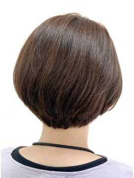 黄ぐまくん美容室 ショートボブ