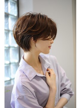 エレノア 梅田店(Eleanor) 大人ショートボブスタイル