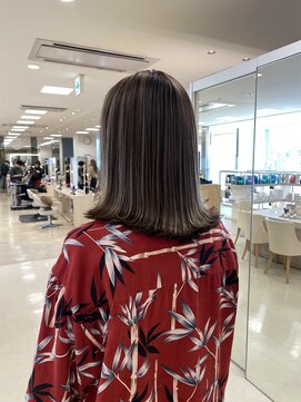 ケンジ 平塚ラスカ店(KENJE) 平塚/白髪手術/脱白髪染め/白髪ぼかし/ハイライトバレイヤージュ