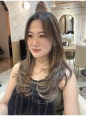 ■ デザインカラーレイヤーカットウェットヘアオリーブベージュ