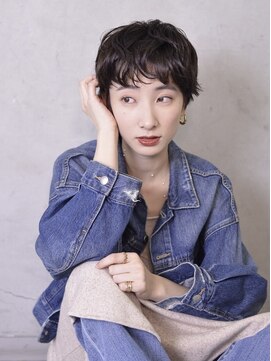 コイ(coii) ダークグレージュ透明感カラー/地毛風パーマ/小顔ショートヘア