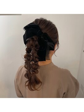 ユニック ウメダ(unique UMEDA) あみおろしポニー/20代/梅田/ヘアセット