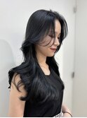 ブルーブラック 韓国ヘア くびれ巻き