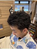20代30代くせ毛スパイキーショートメンズツーブロック