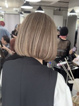 レディアル 大宮(REDEAL ope.) 【ハイライト】ベージュハイライトバレイヤージュ