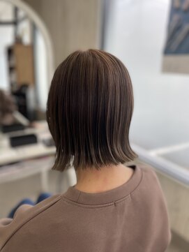 カラペア 大みか店(Color-pair) タイトな外ハネ切りっぱなし