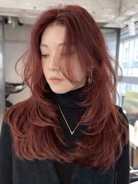 シオン(shion) 顔周りレイヤーピンクベージュ韓国ヘアロング_F1561