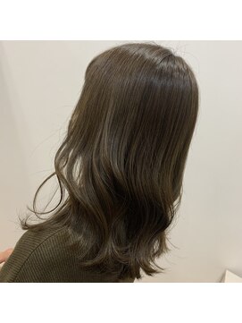 ヘアーデザインスリール(Hair Design THRIRE) 大人可愛いカーキベージュ