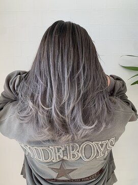 ラフトーキョウセカンド(RAF TOKYO 2nd) NAOスペシャルバレイヤージュ×ラベンダーグレージュ