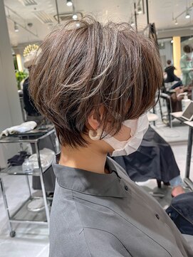 ラボー ノースプラザ店(LA'BO) 【LA'BO三浦】ピアスとの相性バツグン！ショート×ハイライト