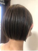 小顔前下がりショートボブ