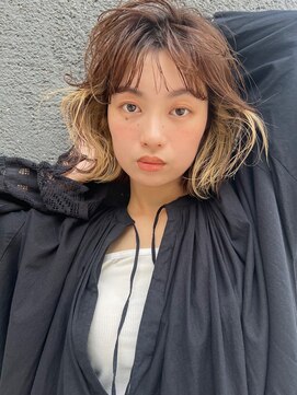 ユク(yuk) インナーカラーボブ