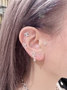 リリアーナ(LILIANA) 耳つぼ 耳ツボジュエリー トレンド リフトアップ 池袋