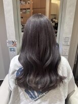 ヴィサージュプラス(VISAGE plus)&nbsp;赤みをおさえた柔らか質感“グレージュカラー”が人気！