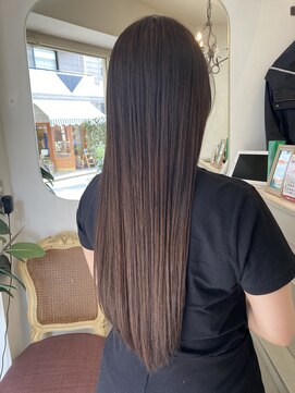 アミュレ(Amule) 髪質改善ストレートトリートメントパヤ毛抑えます世田谷