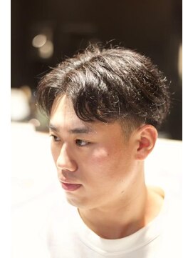 キングスマントーキョー 府中店(KINGSMAN TOKYO) センターパート