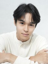 セリ 表参道(ceri)&nbsp;韓国風センターパートカルマパーマ韓国マッシュ