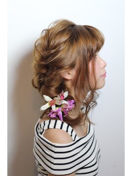 トータルビューティーサロン ディーグレース(TotalBeautySalon D.Grace) ルーズな編みあみ片おさげ
