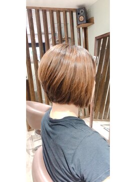 ベルマーノ(Belle Mano) ショート前下がりボブ