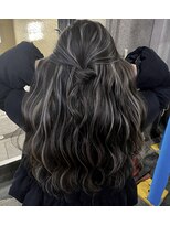 ピヨン 心斎橋(piLLon)&nbsp;3Dハイライトカラー☆ハーフアップ